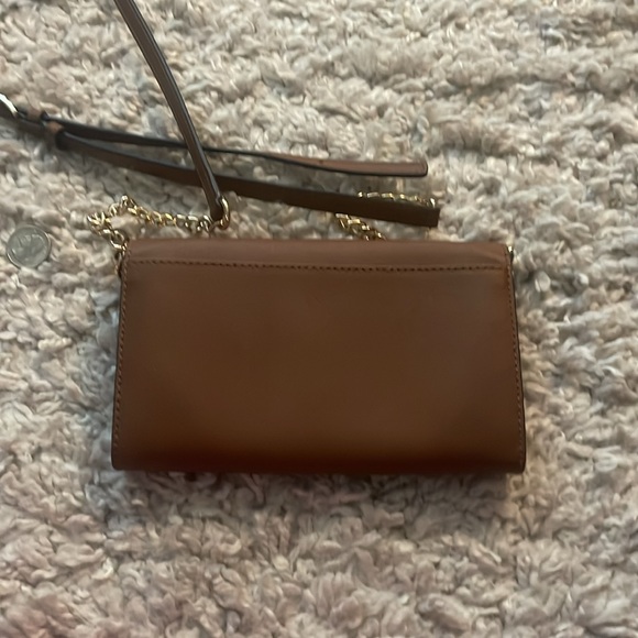 Michael Kors crossbody - Picture 2 of 6